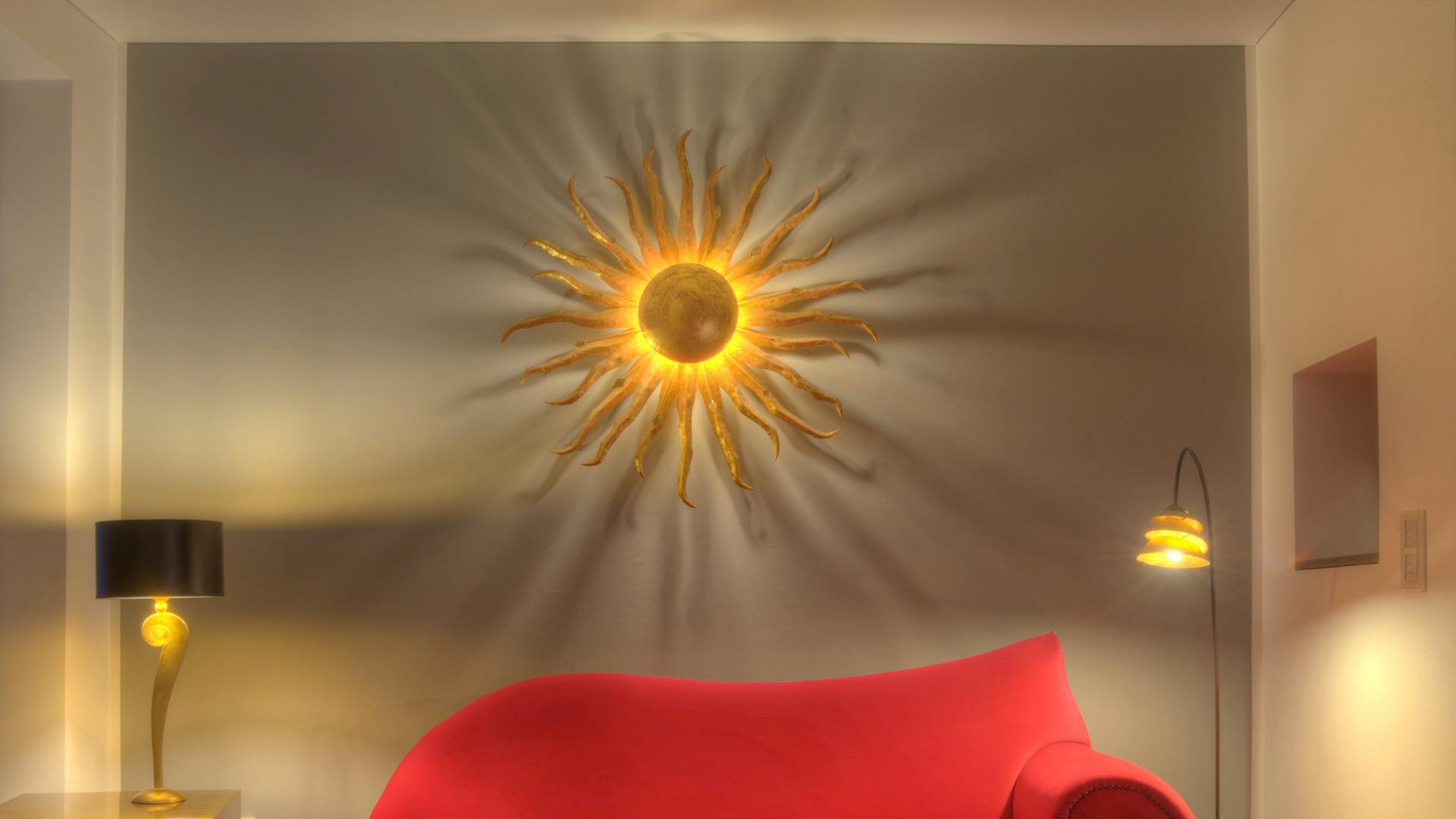 Complete interieurwerelden - zonovergoten en mystiek in het maanlicht