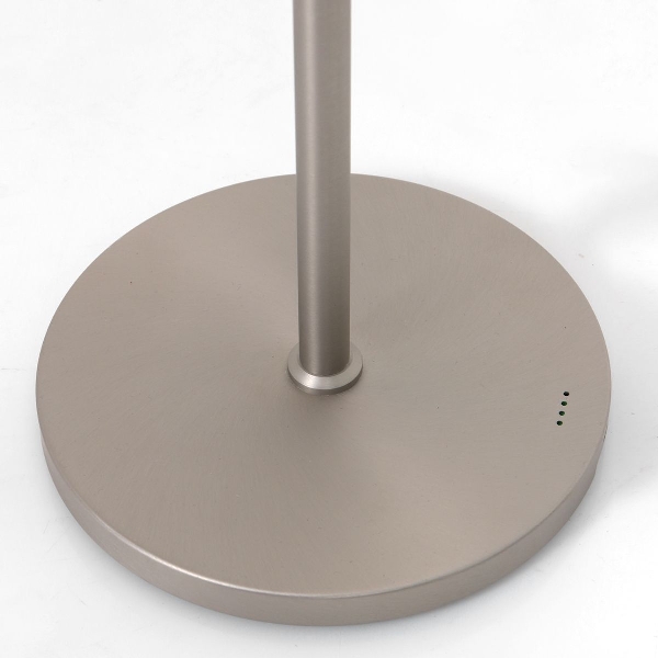 Vloerlamp Soleil accu der Firma Steinhauer