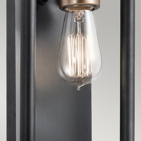 Imahn 1 lichte wandlamp - Zwart en natuurlijk messing der Firma Elstead