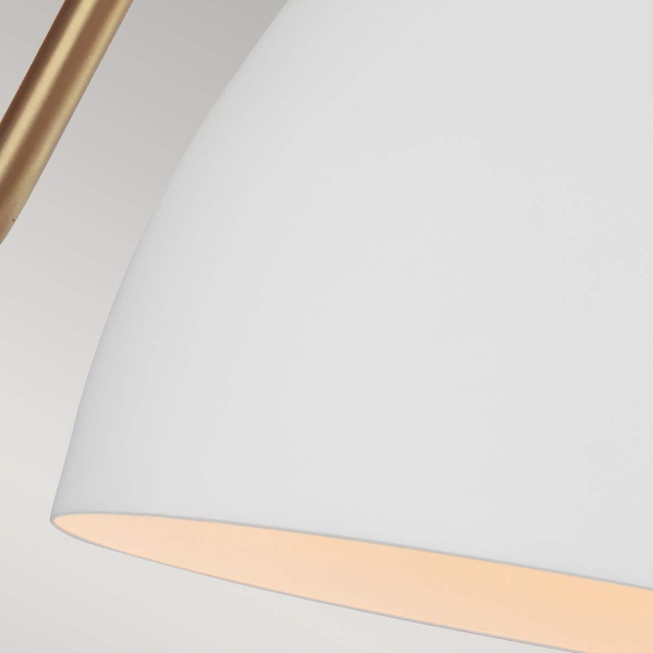 Joan 1 lichte wandlamp - Mat wit / Geborsteld messing der Firma Elstead