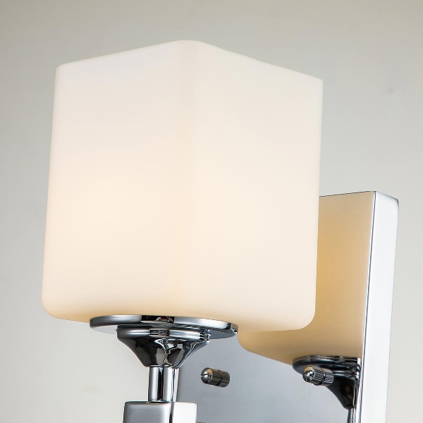 Marette 1 Light Wall Light - Polished Chrome der Firma Elstead